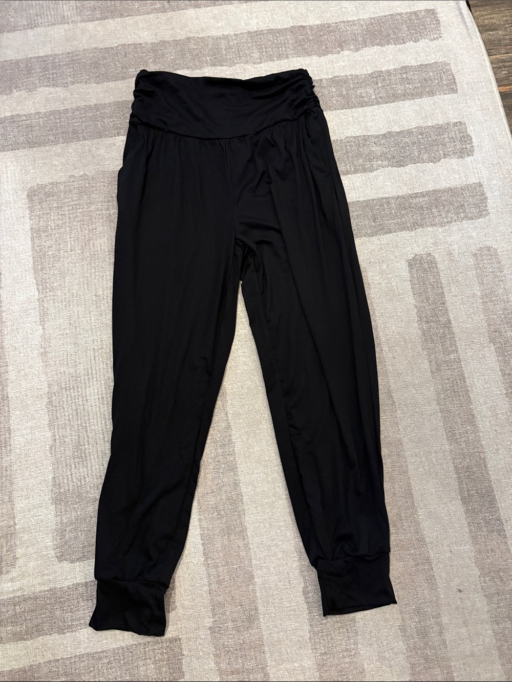 HALARA Women’s High Waisted Ruched Heathered Yoga Joggers with Pockets
